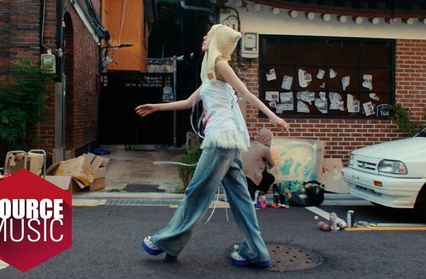 LE SSERAFIM – Chasing Lightning Lyrics | Romanization & Meaning