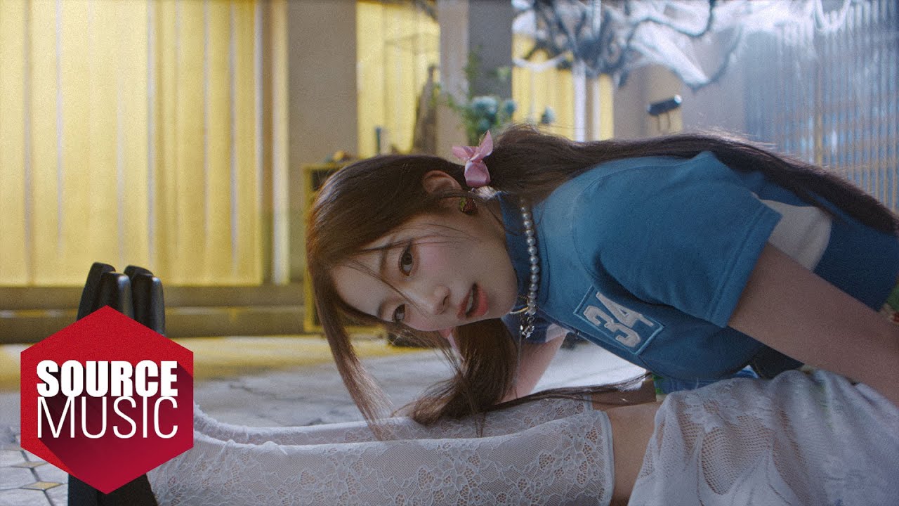 LE SSERAFIM – DIFFERENT Lyrics | Romanization & Meaning