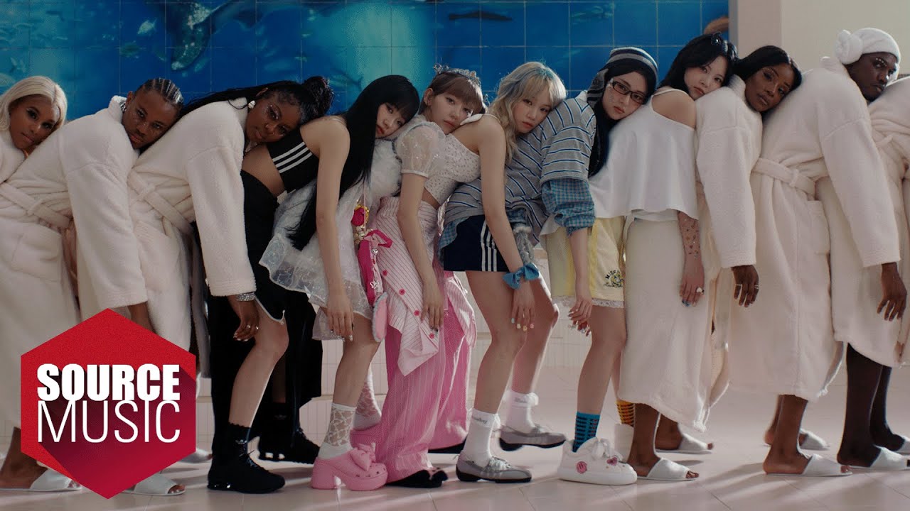 LE SSERAFIM – CRAZY Lyrics | Romanization & Meaning