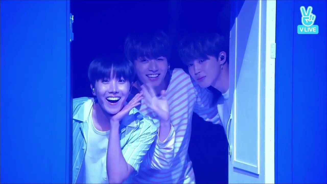 BTS – 여기 봐 Lyrics | Romanization & Meaning