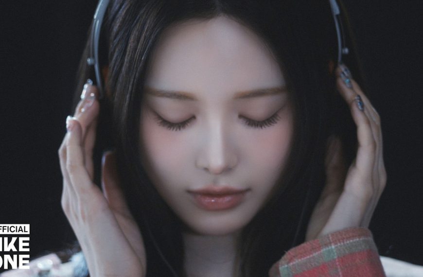 izna (이즈나) – METRONOME Lyrics | Romanized & Meaning